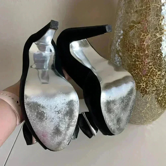 Bebe Hollace Black Peep Toe Heels Size 7 - Picture 8 of 13